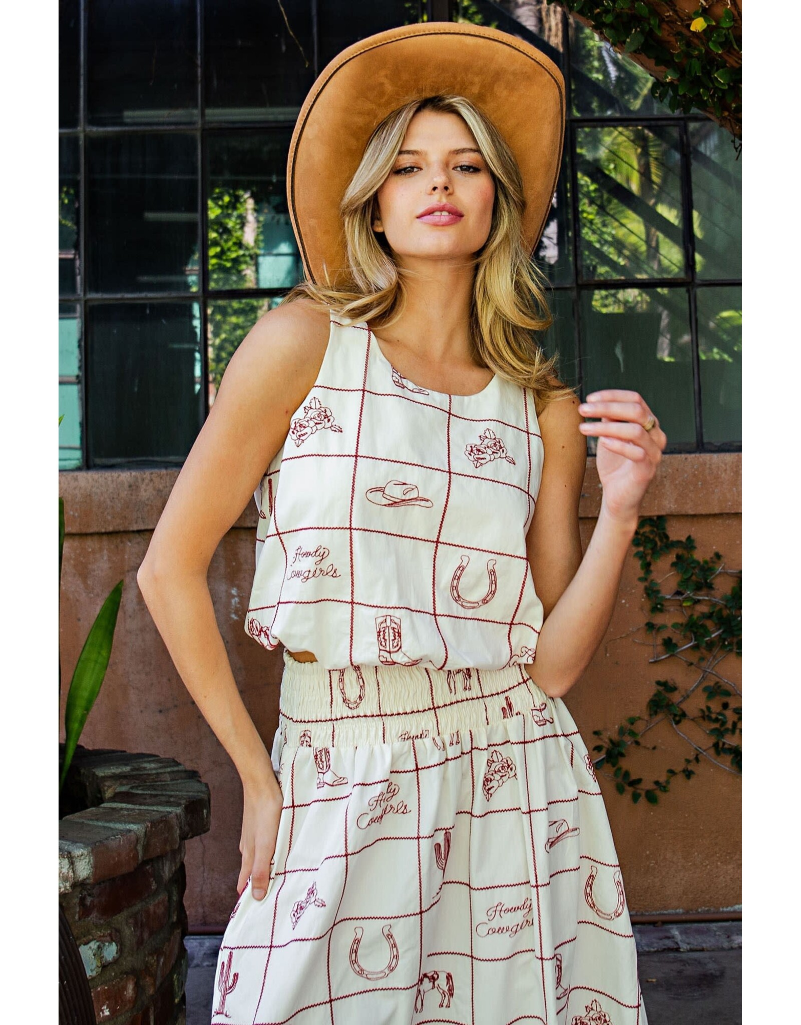 ee:some Western Embroidered Bubble Hem Tank (Cherry / Wood / Cream)