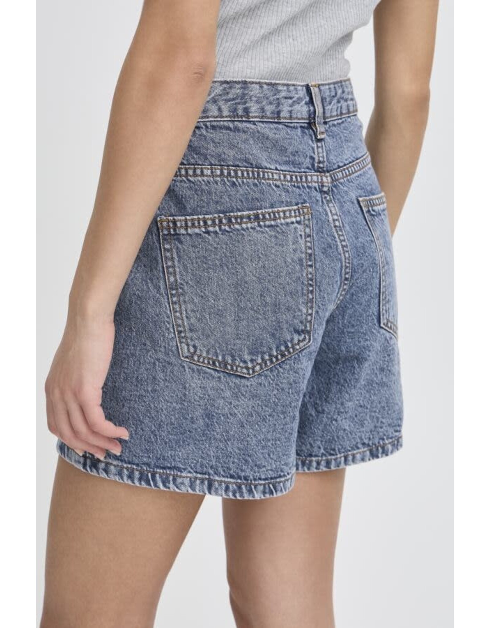 ICHI ICHI - Veny Shorts (Medium Blue)
