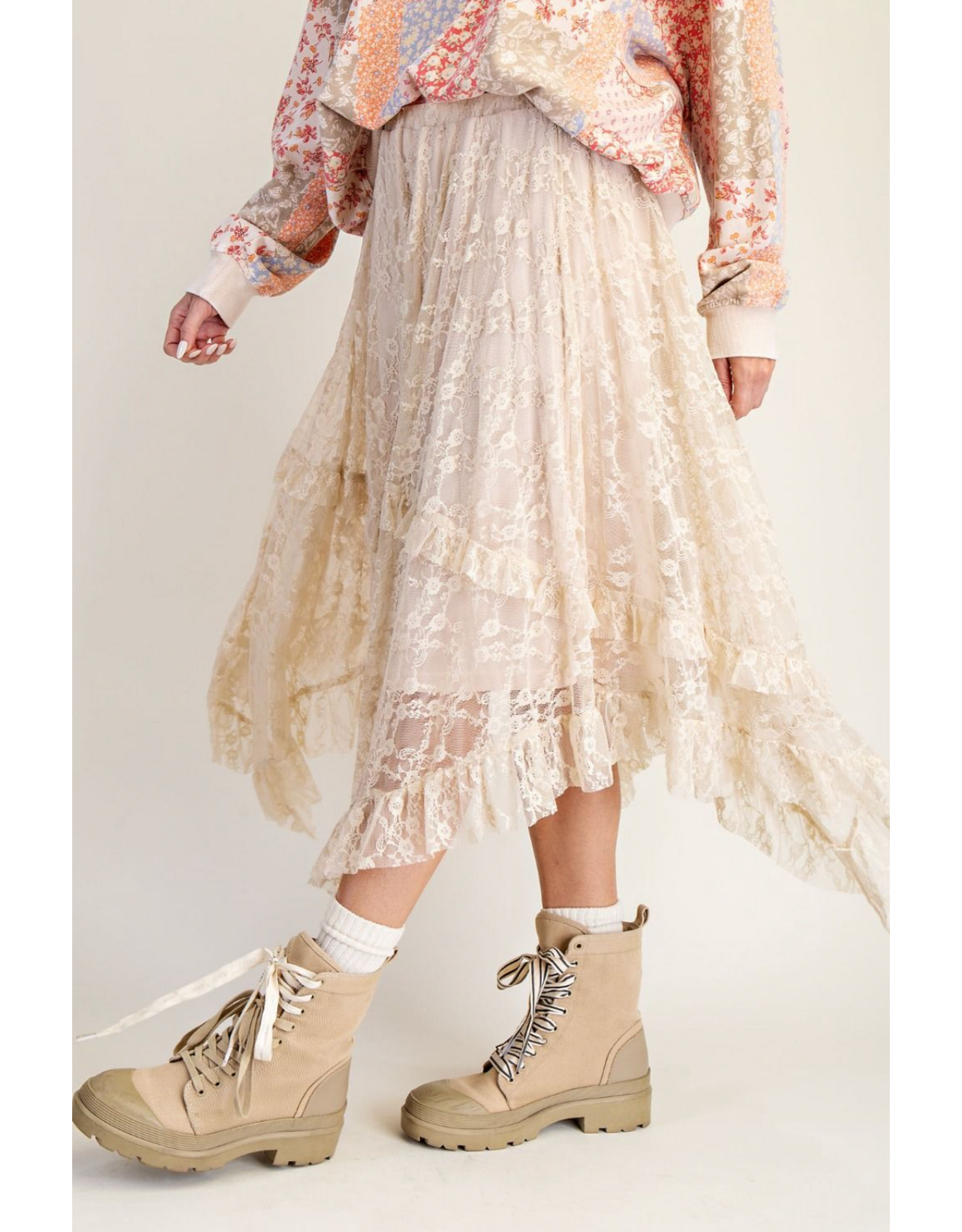Easel Lace Sharkbite Skirt (Natural)