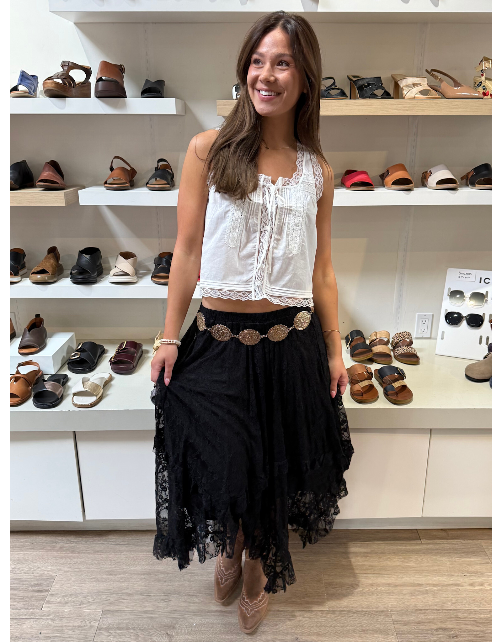Easel Lace Sharkbite Skirt (Black)