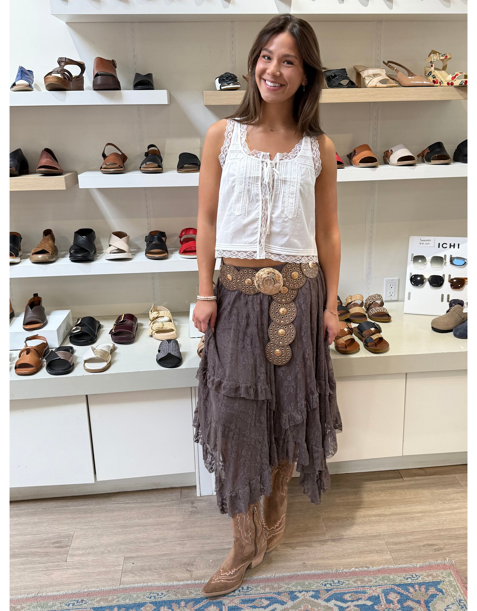 Easel Lace Sharkbite Skirt (Mocha)