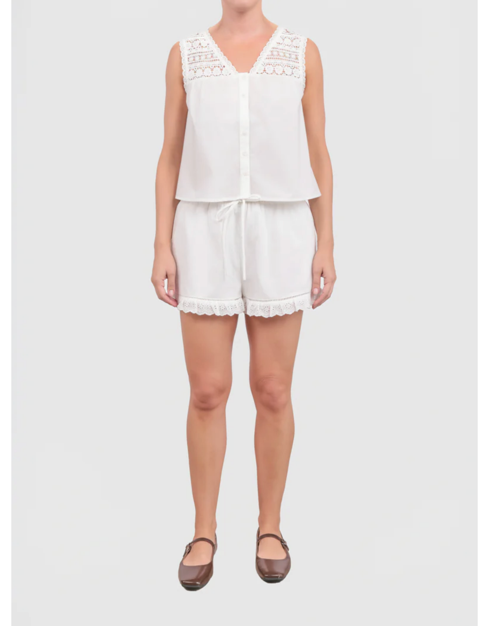 Sadie & Sage Sadie & Sage - Low Tide Eyelet Trim Shorts (White)