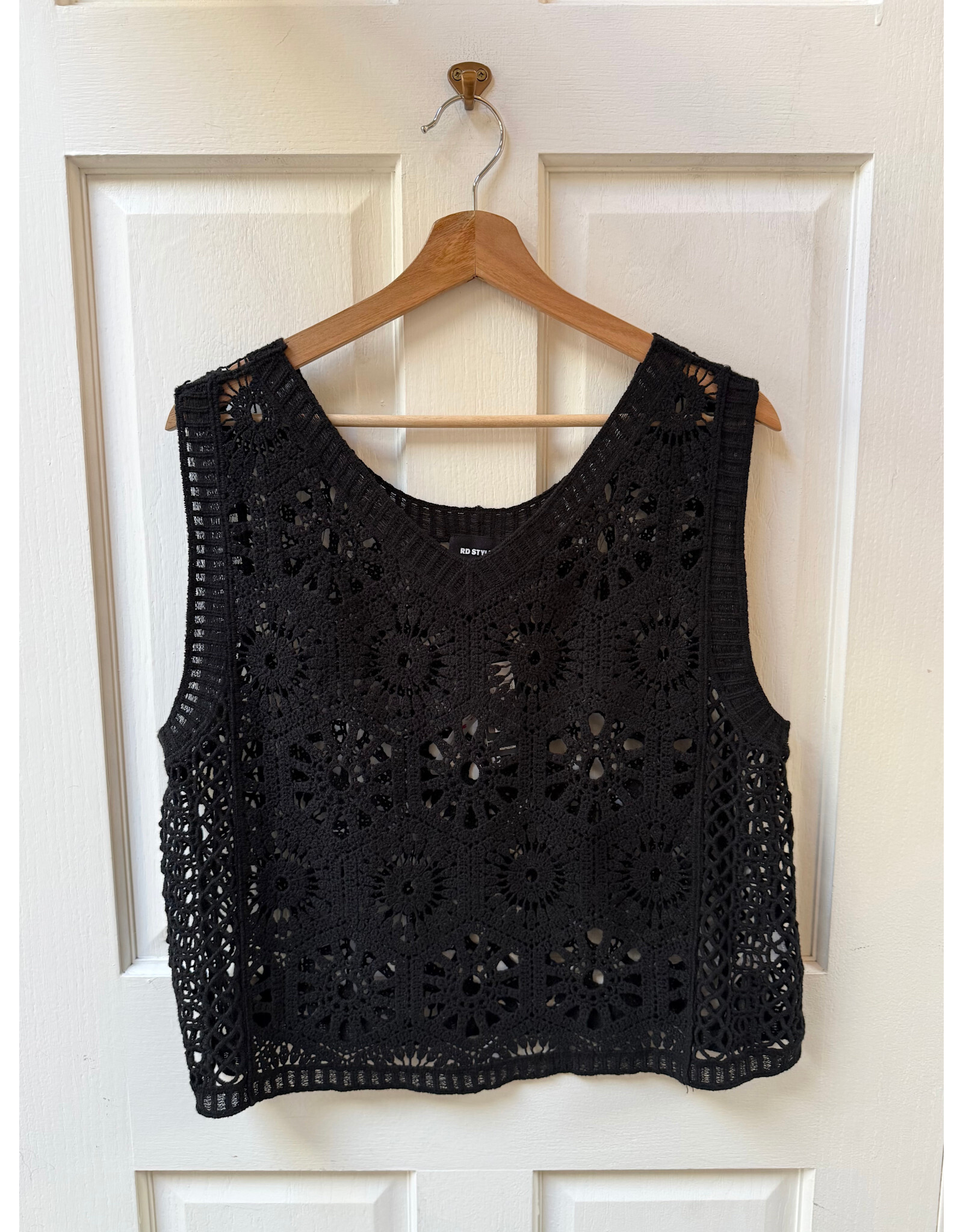 RD Style RD Style - Claudia V Neck Tank (Black)