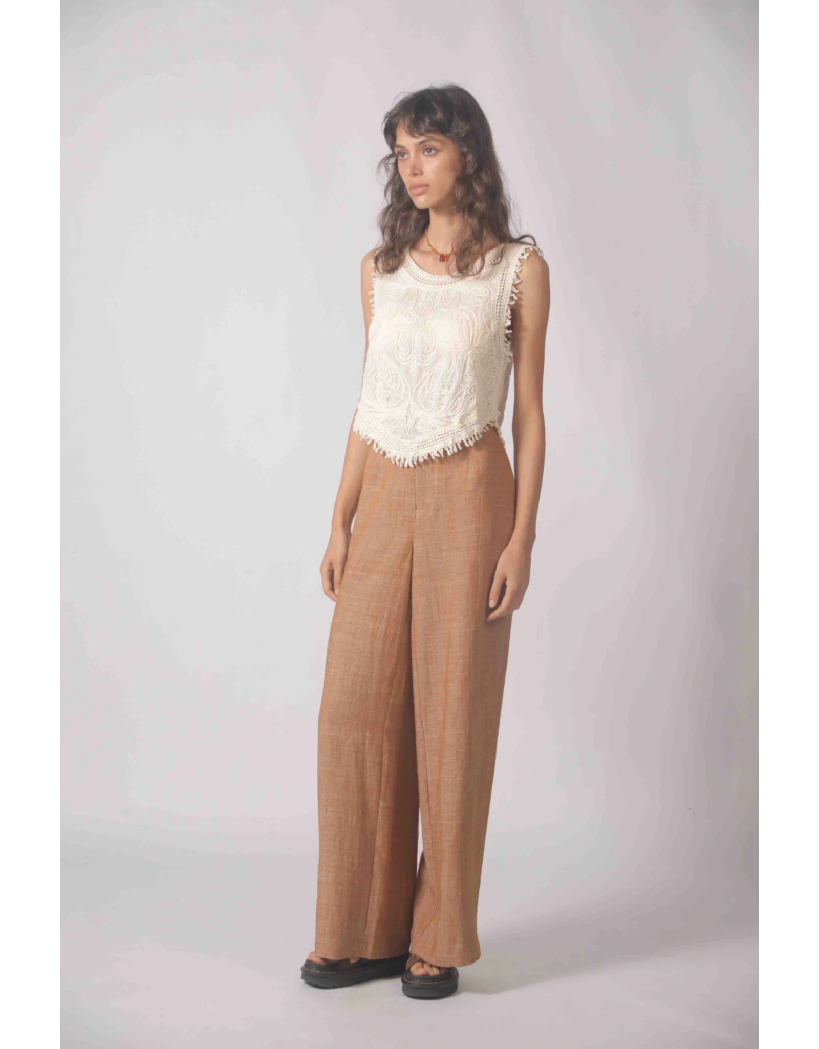 Korner Korner - Embroidered Crochet Tank (Cream)