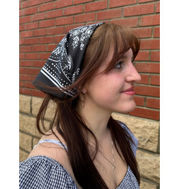 Fame Accessories Light Paisley Design Square Bandana Scarf (Black)