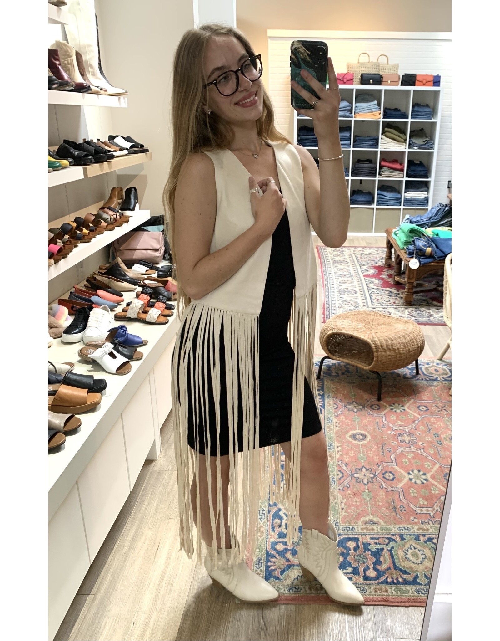 Saints & Hearts Saints & Hearts - Long fringe vest (cream)