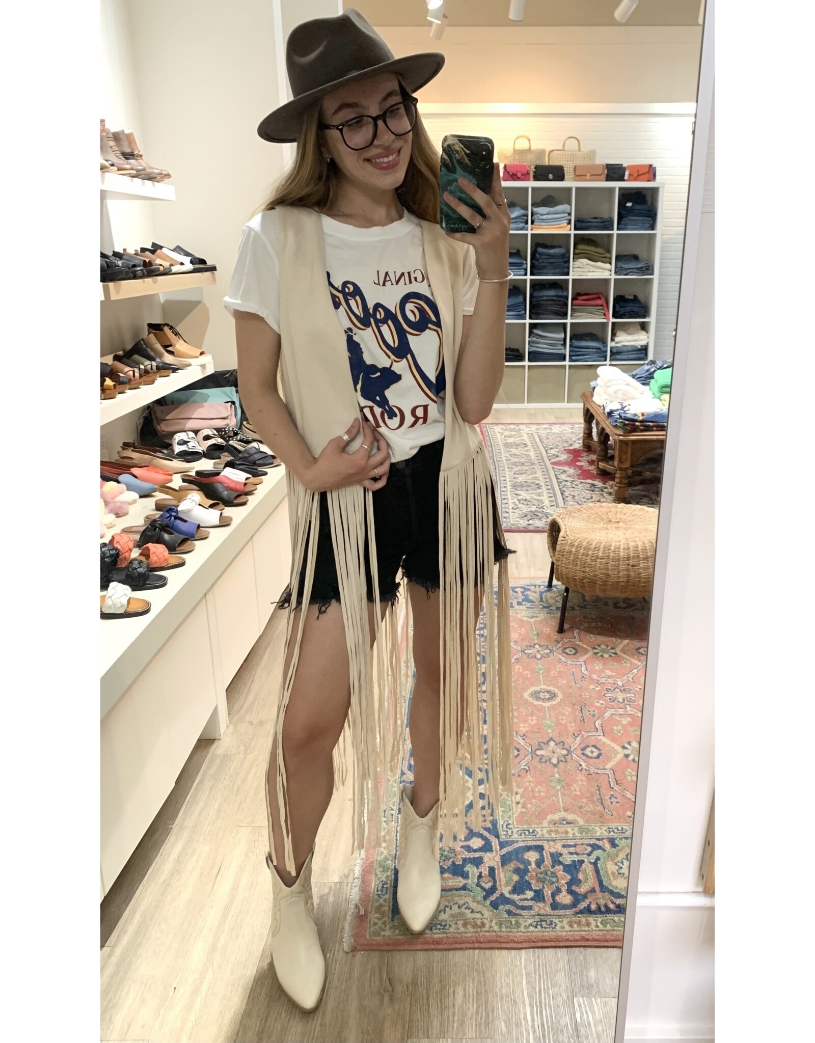 Saints & Hearts Saints & Hearts - Long fringe vest (cream)