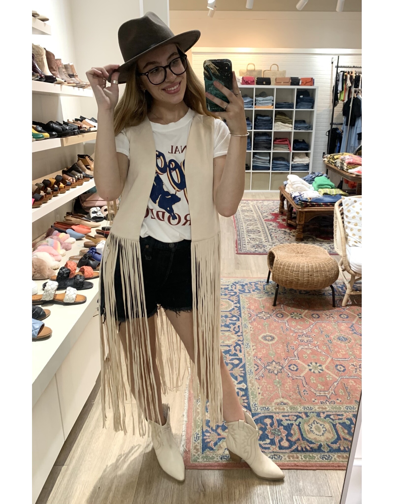 Saints & Hearts Saints & Hearts - Long fringe vest (cream)
