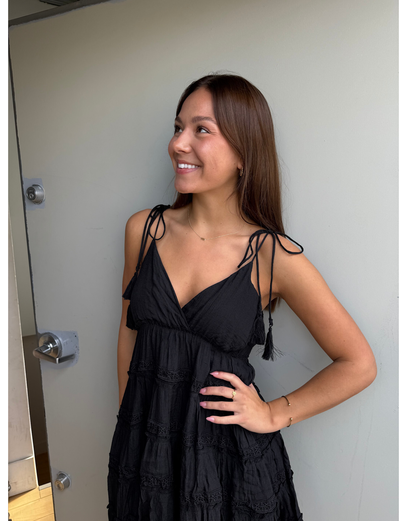 ee:some V Neck Dress with Tie Shoulder Straps (Black)
