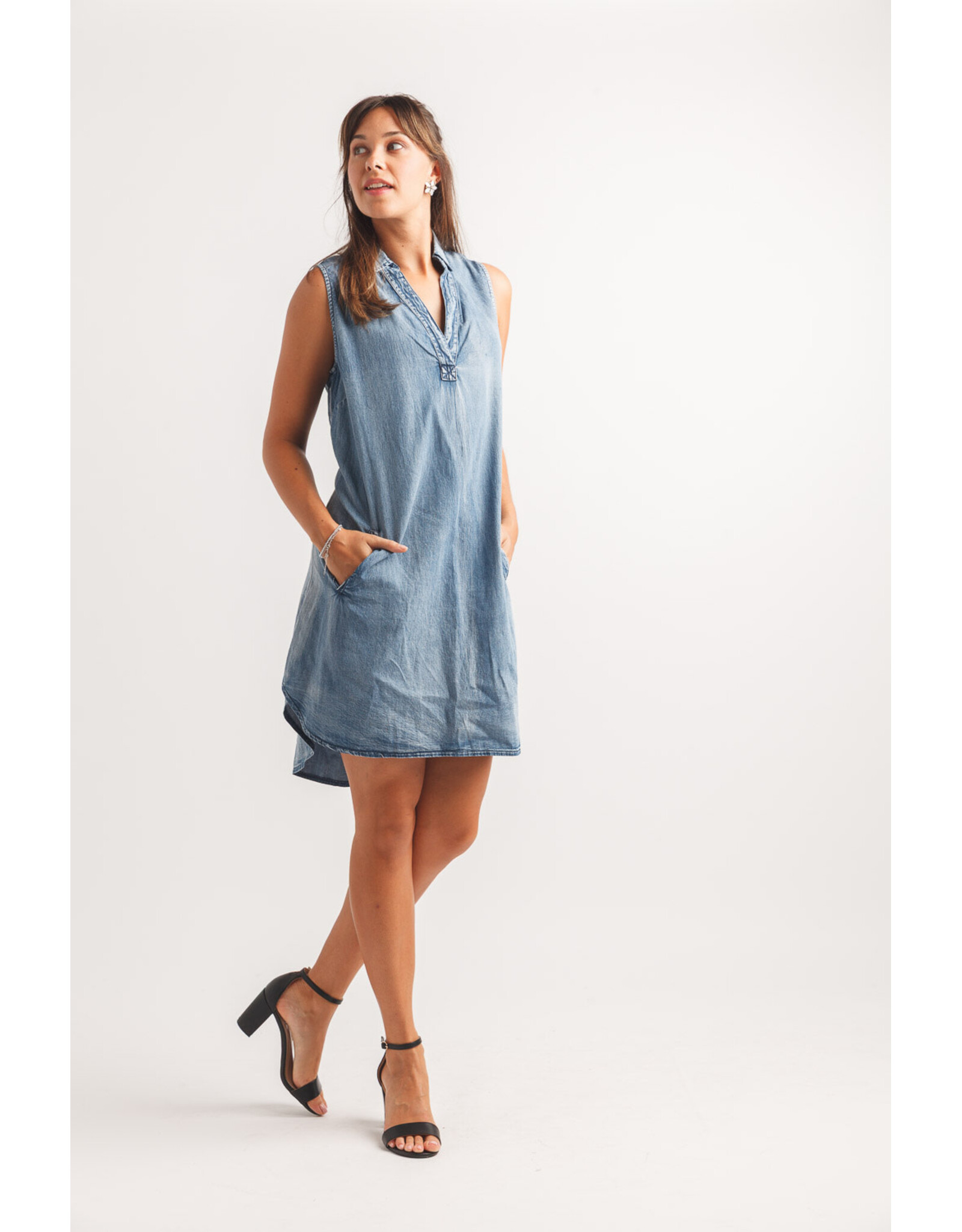 Papillon Papillon - Denim Collared Shirt Hem Dress