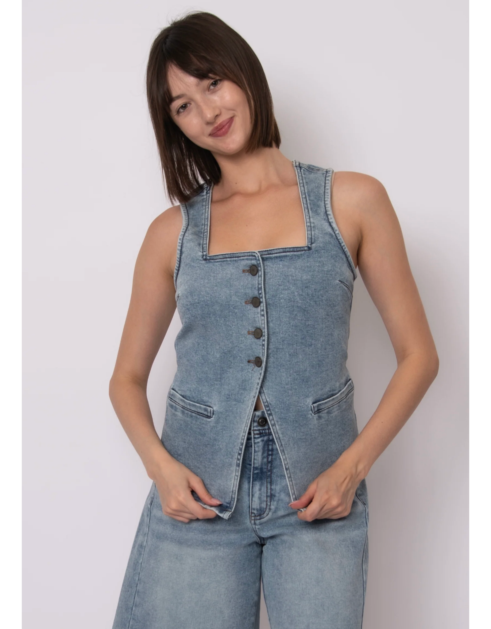 RD Style RD Style - Vesta Stretch Denim Button (Light Wash)