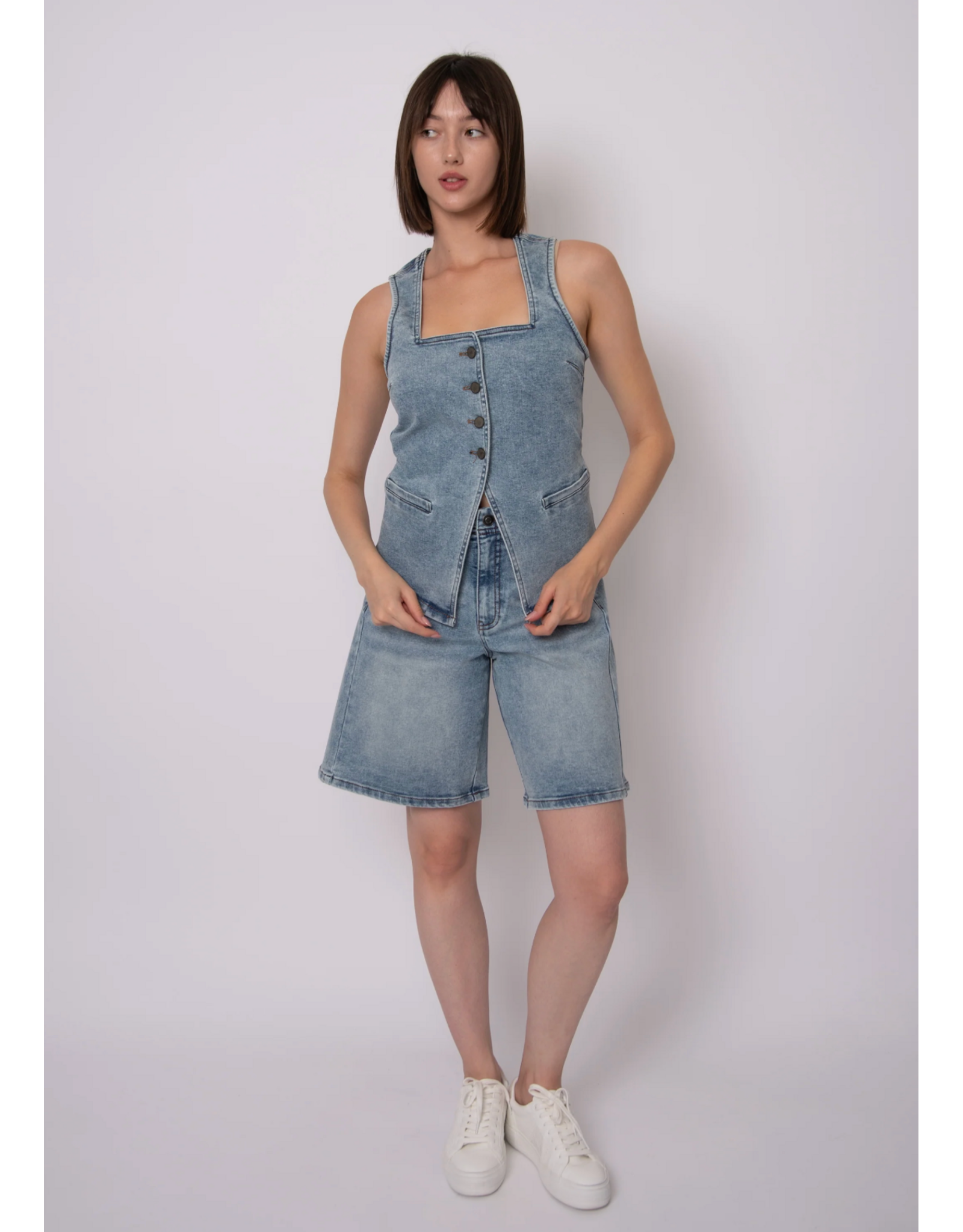 RD Style RD Style - Vesta Stretch Denim Button (Light Wash)