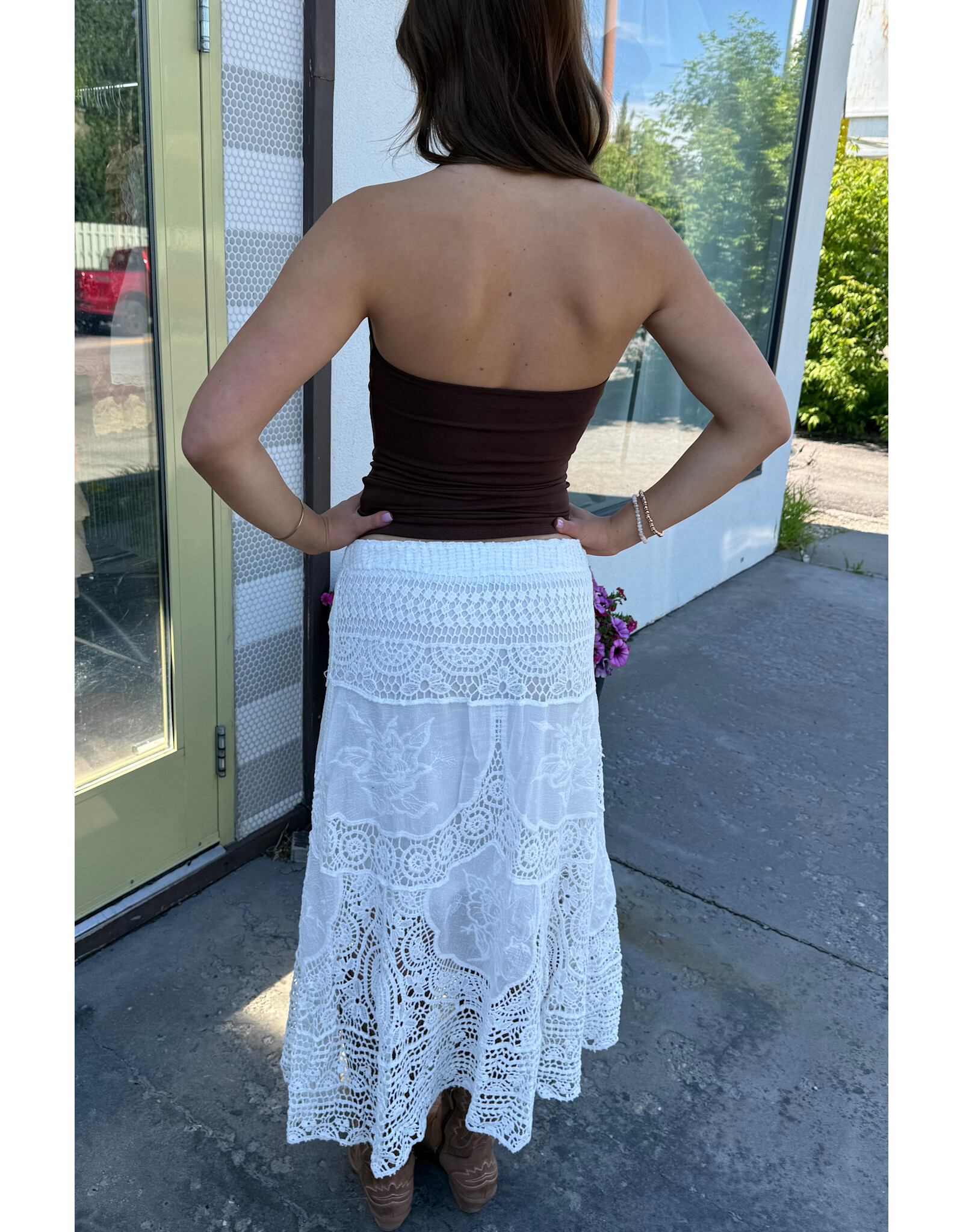 Papillon Papillon - Crochet Embroidered Skirt (White)