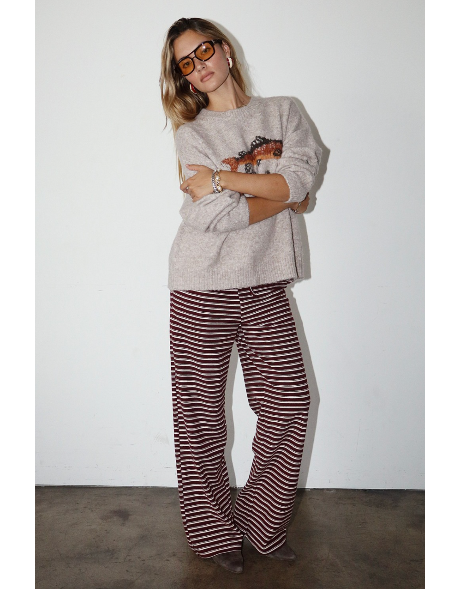 Bailey Rose Trout Graphic Knit Sweater (Oatmeal)