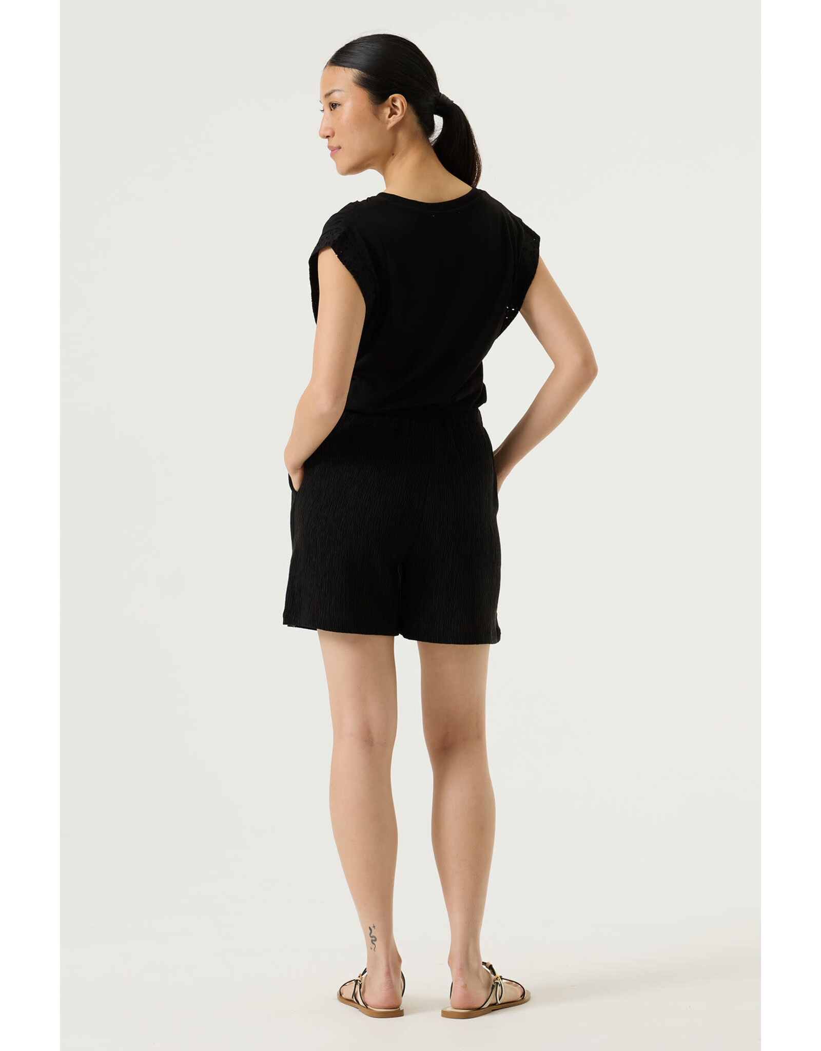 Garcia Garcia - V Neck  Tee With Eyelet Trim (Black)