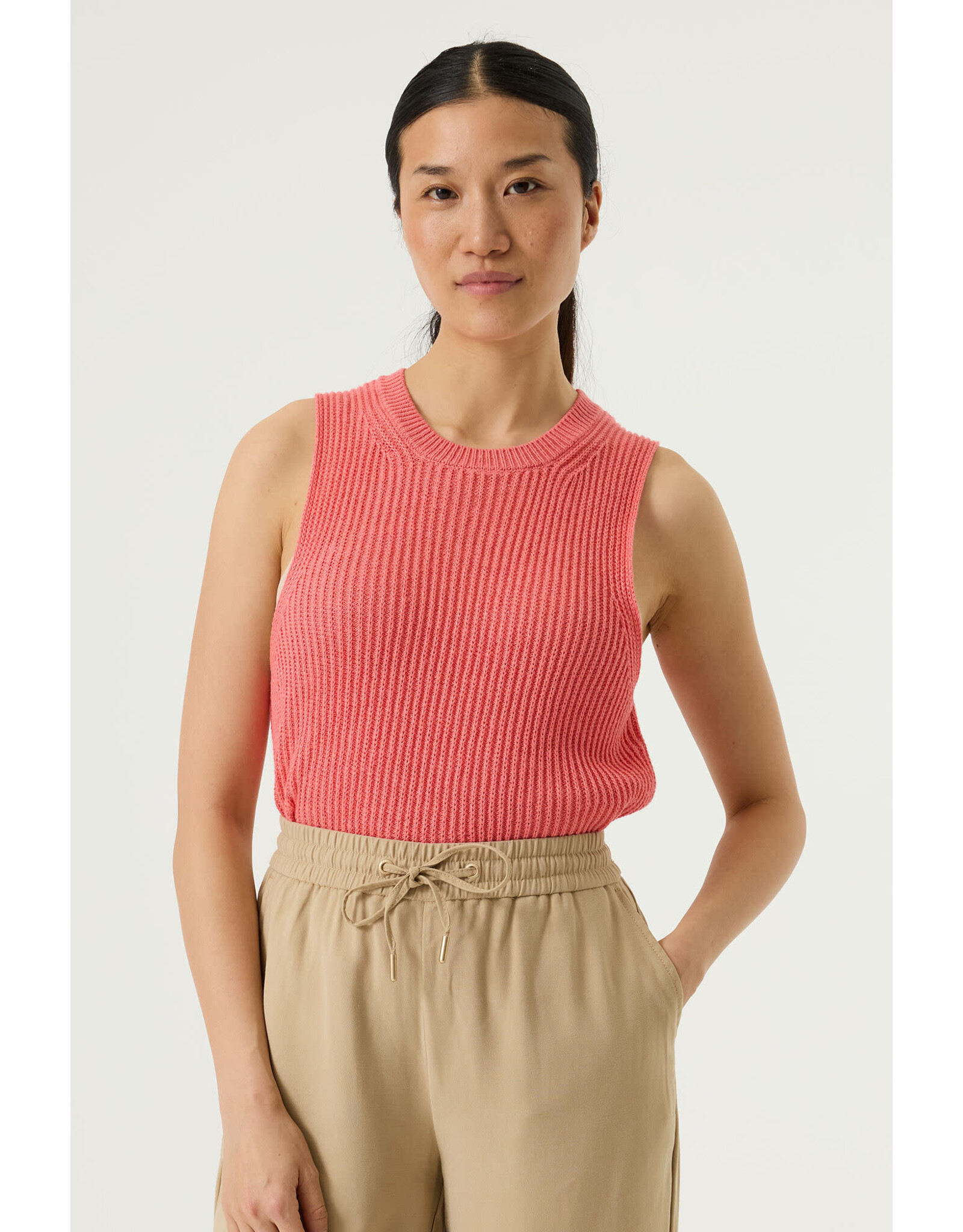 Garcia Garcia - Sleeveless Ribbed Knit Sweater (Coral)