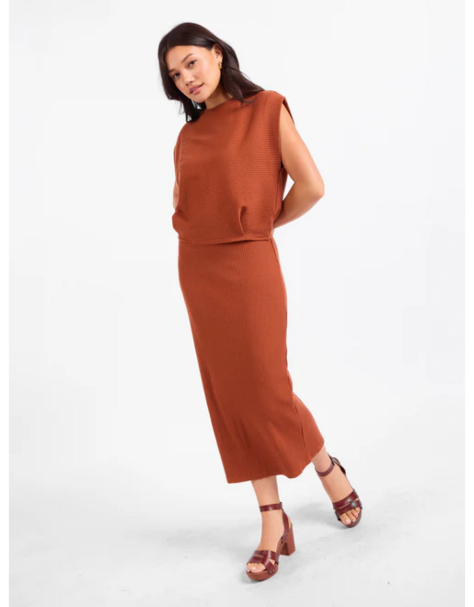 Sadie & Sage Sadie & Sage - Soft Cedar Tapered Knit Top (Rust)