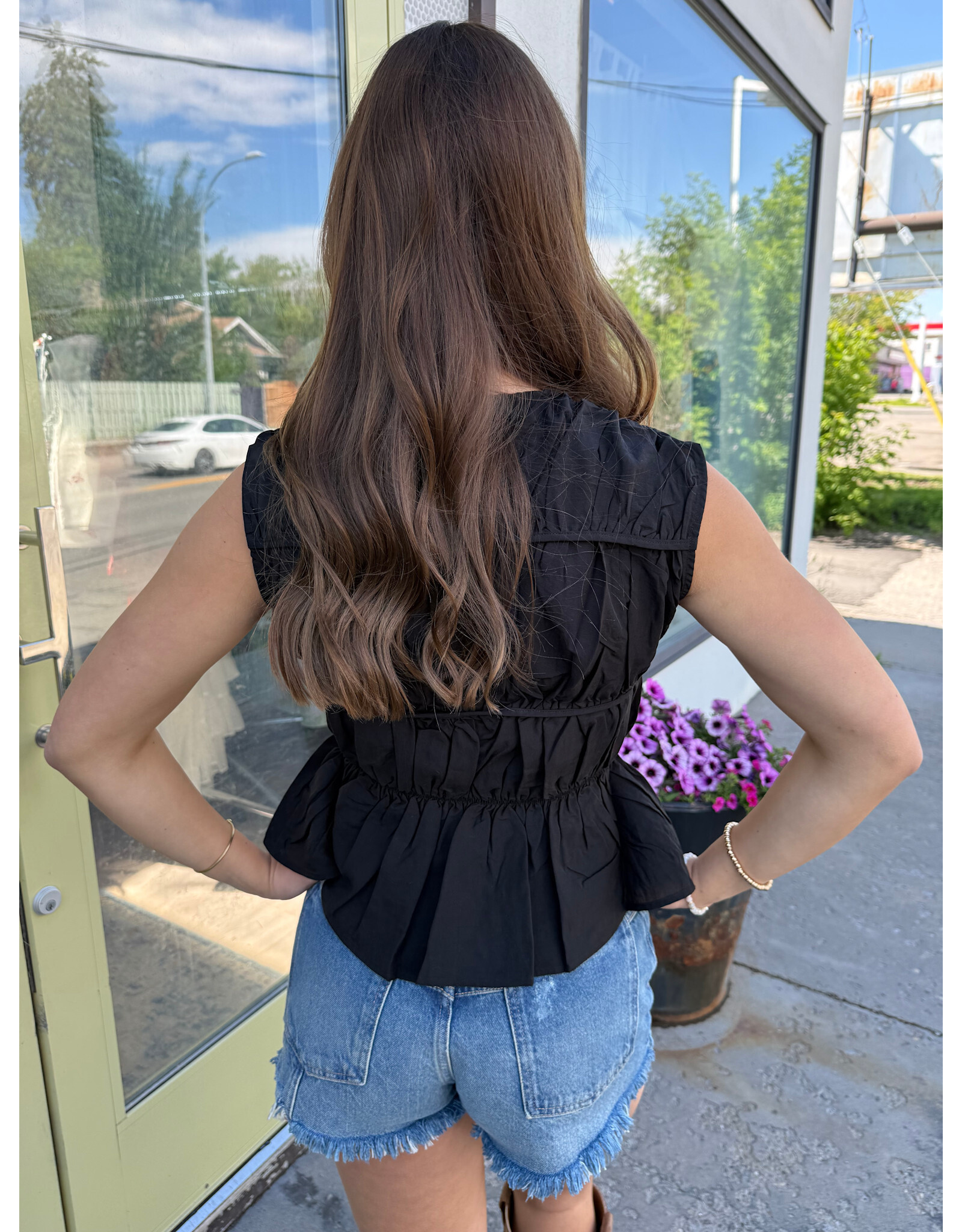 Korner Korner - Short Sleeve Tiered Top (Black)
