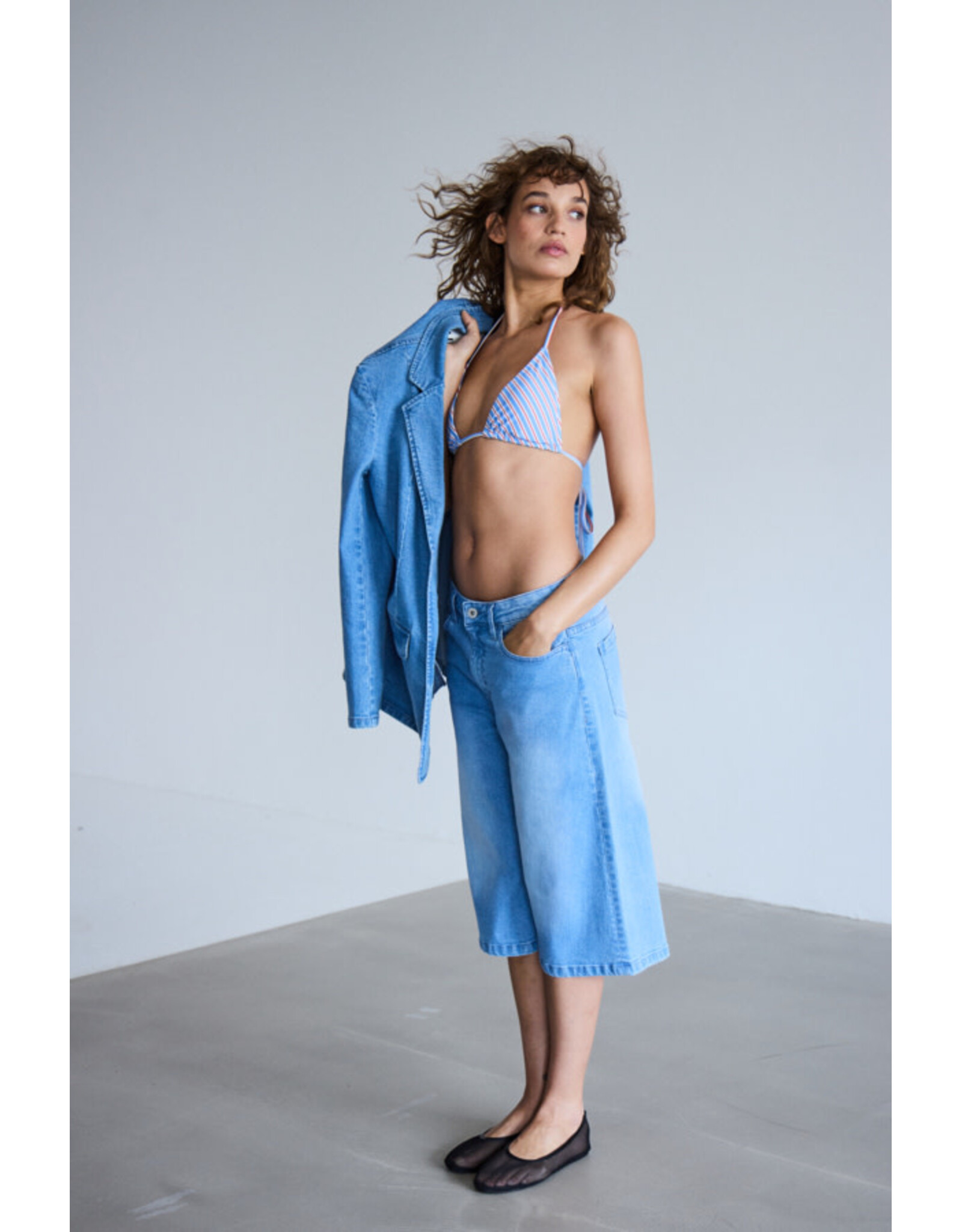 ICHI ICHI - Cally Denim Shorts (Light Blue Wash)