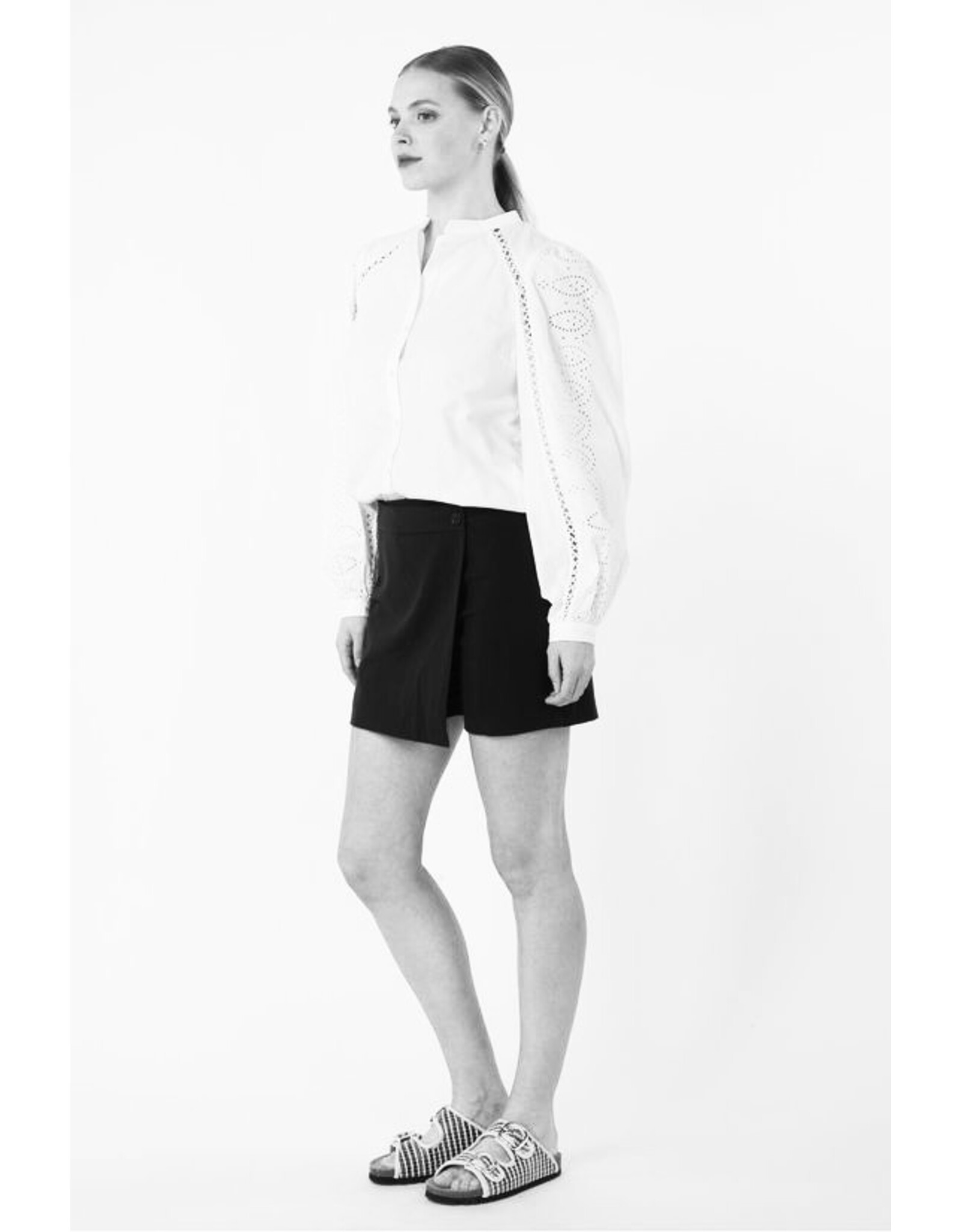 b.young b.young - Danta Skort (Black)