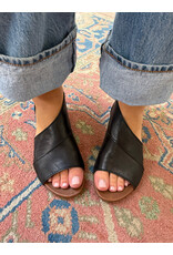 Bueno Bueno - Tanner (Black)