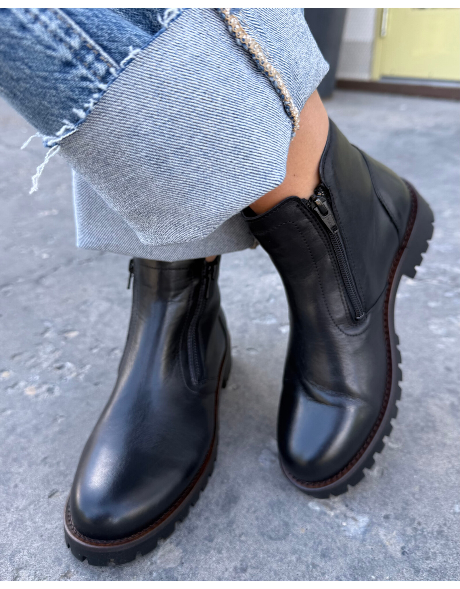 Miz Mooz Miz Mooz - Alise Ankle Boot (Black)
