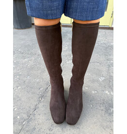 Django and Juliette Django & Juliette - Hayleys (Chocolate Stretch Microsuede)
