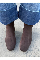 Django and Juliette Django & Juliette - Hayleys (Chocolate Stretch Microsuede)