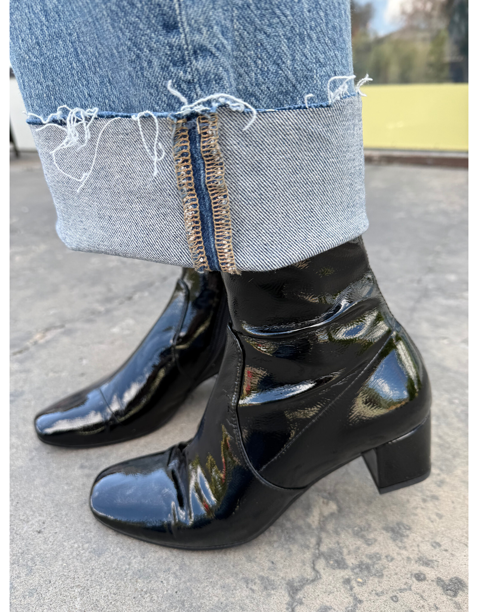 Django and Juliette Django & Juliette - Hartful (Blk Stretch Patent PU)