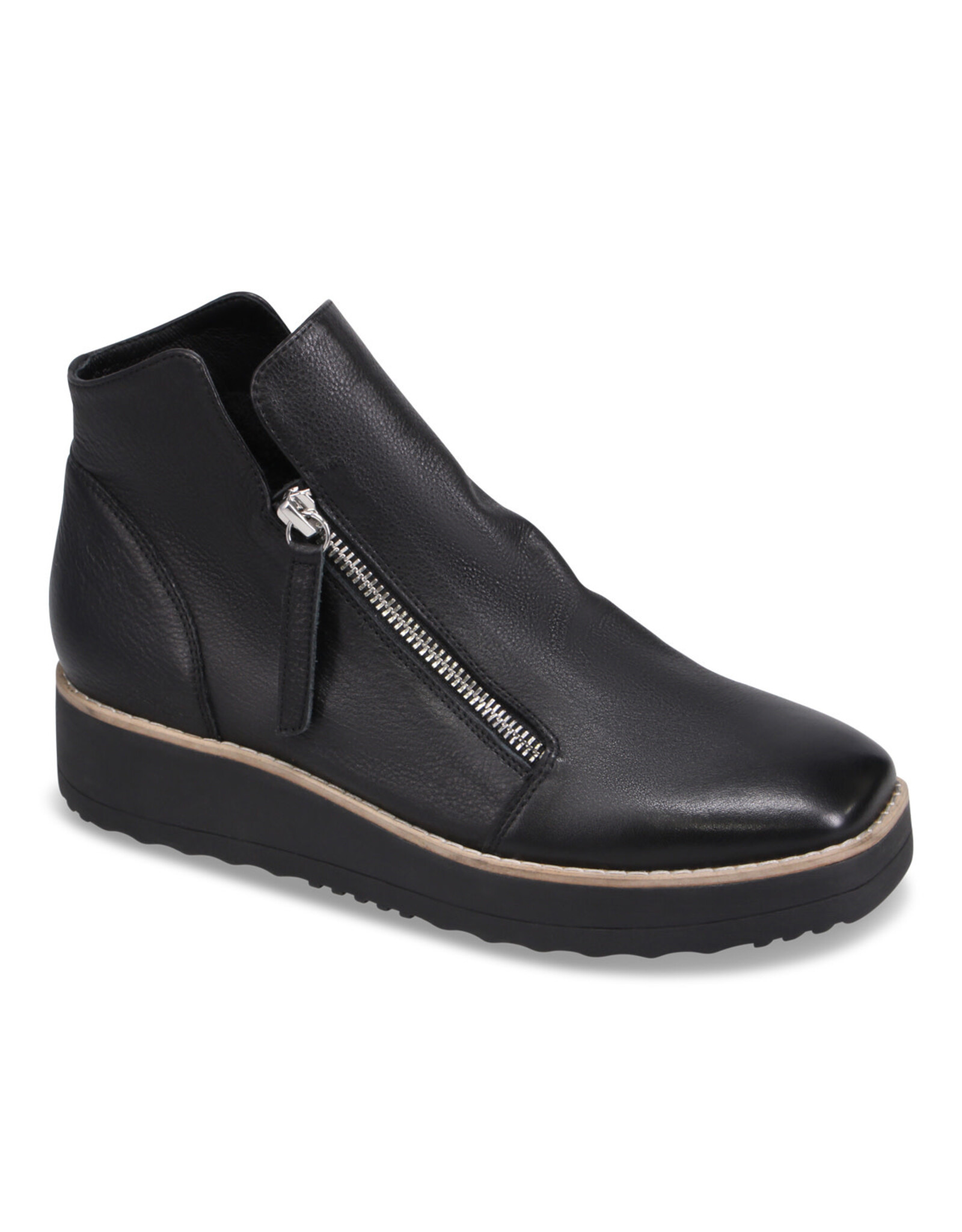 Django and Juliette Django & Juliette - Dosta (Black Leather)
