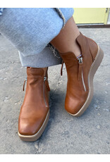 Django and Juliette Django & Juliette - Dosta (Whiskey Leather)