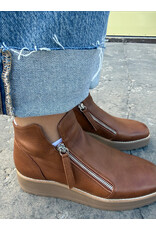 Django and Juliette Django & Juliette - Dosta (Whiskey Leather)