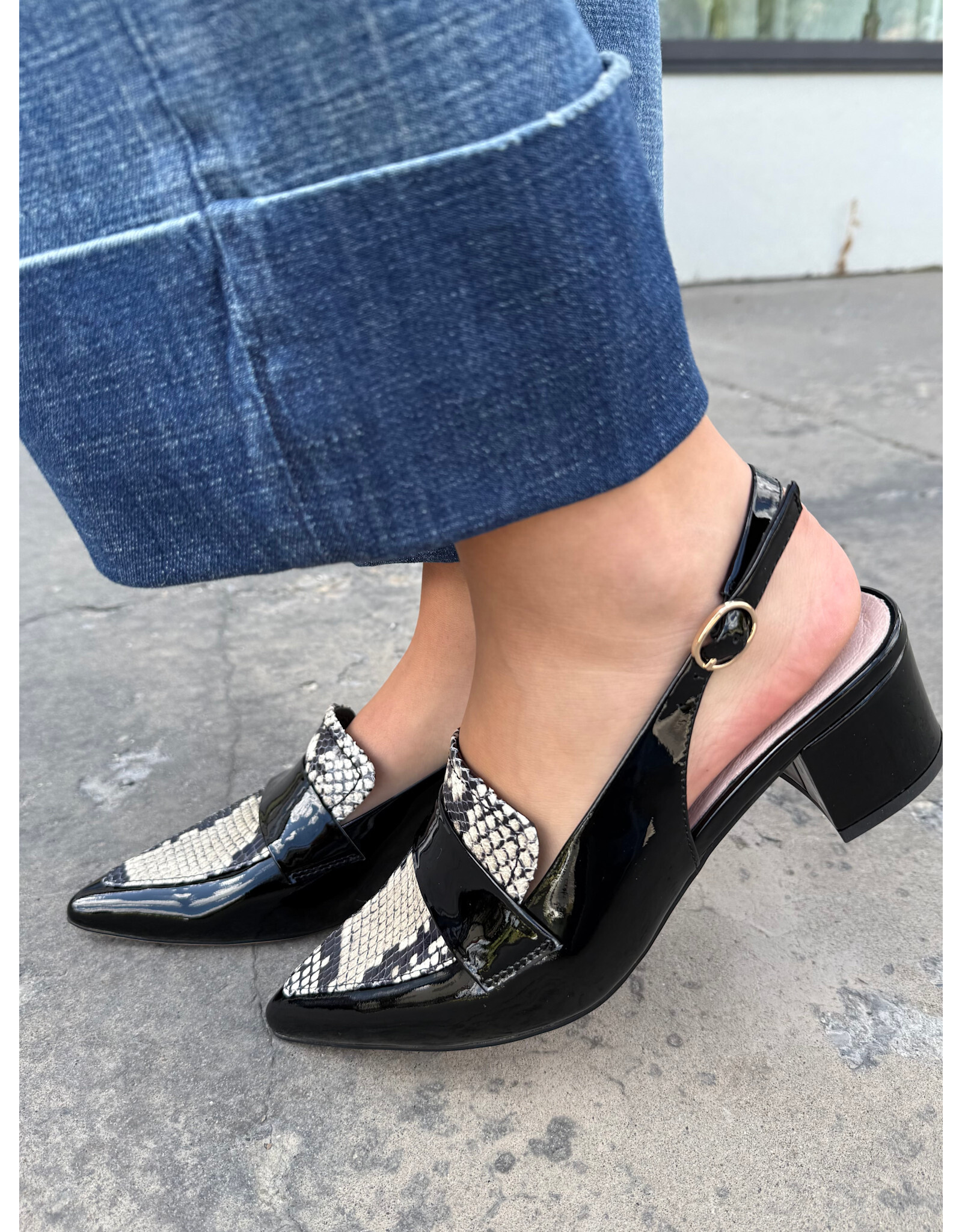 Django and Juliette Django & Juliette - Aiday (Blk / White Snake / Patent)