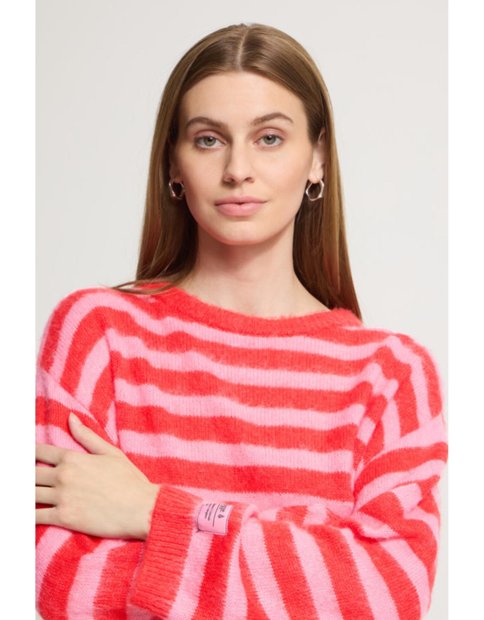 ICHI ICHI - Blush Long Sleeve Pullover (Pointsettia / Pink)