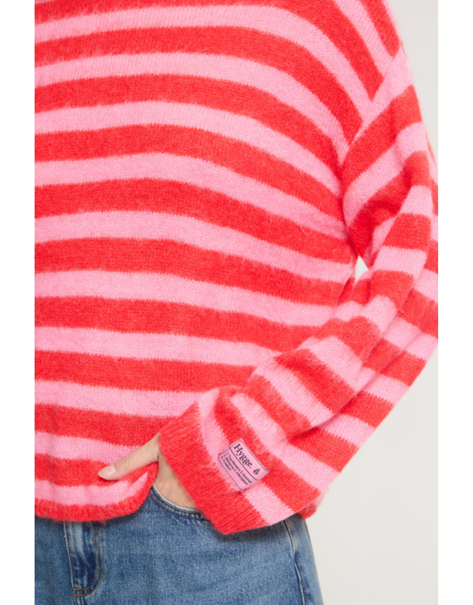 ICHI ICHI - Blush Long Sleeve Pullover (Pointsettia / Pink)