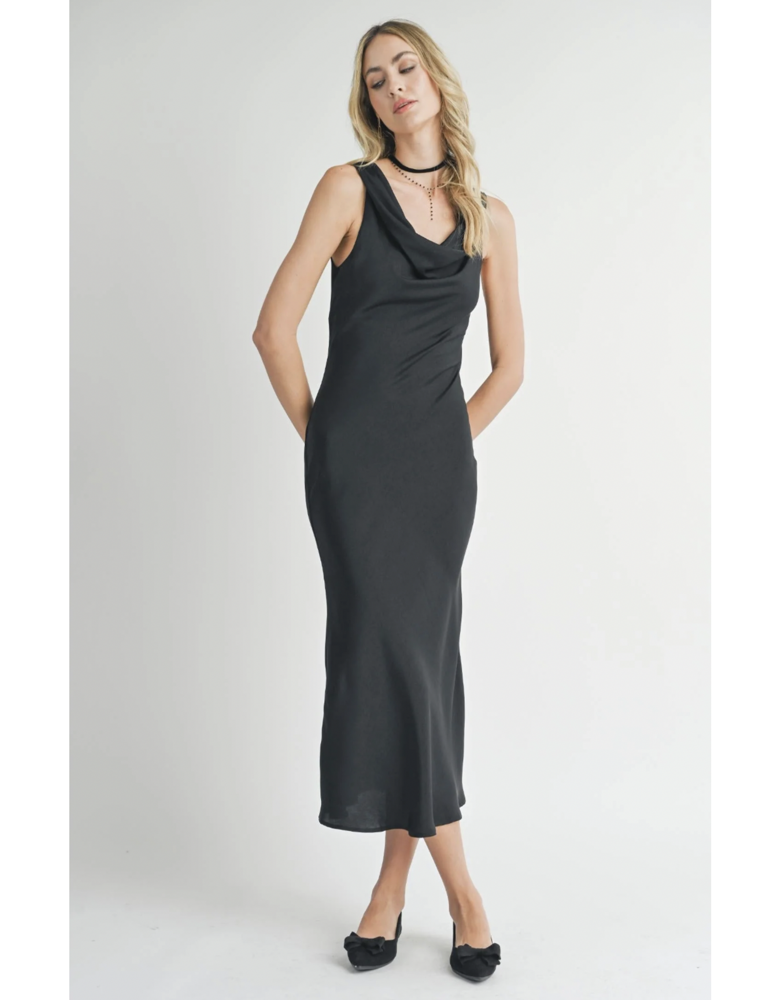 Sadie & Sage Sadie & Sage - Sweet Treat Cowl Neck Midi Dress (Black)