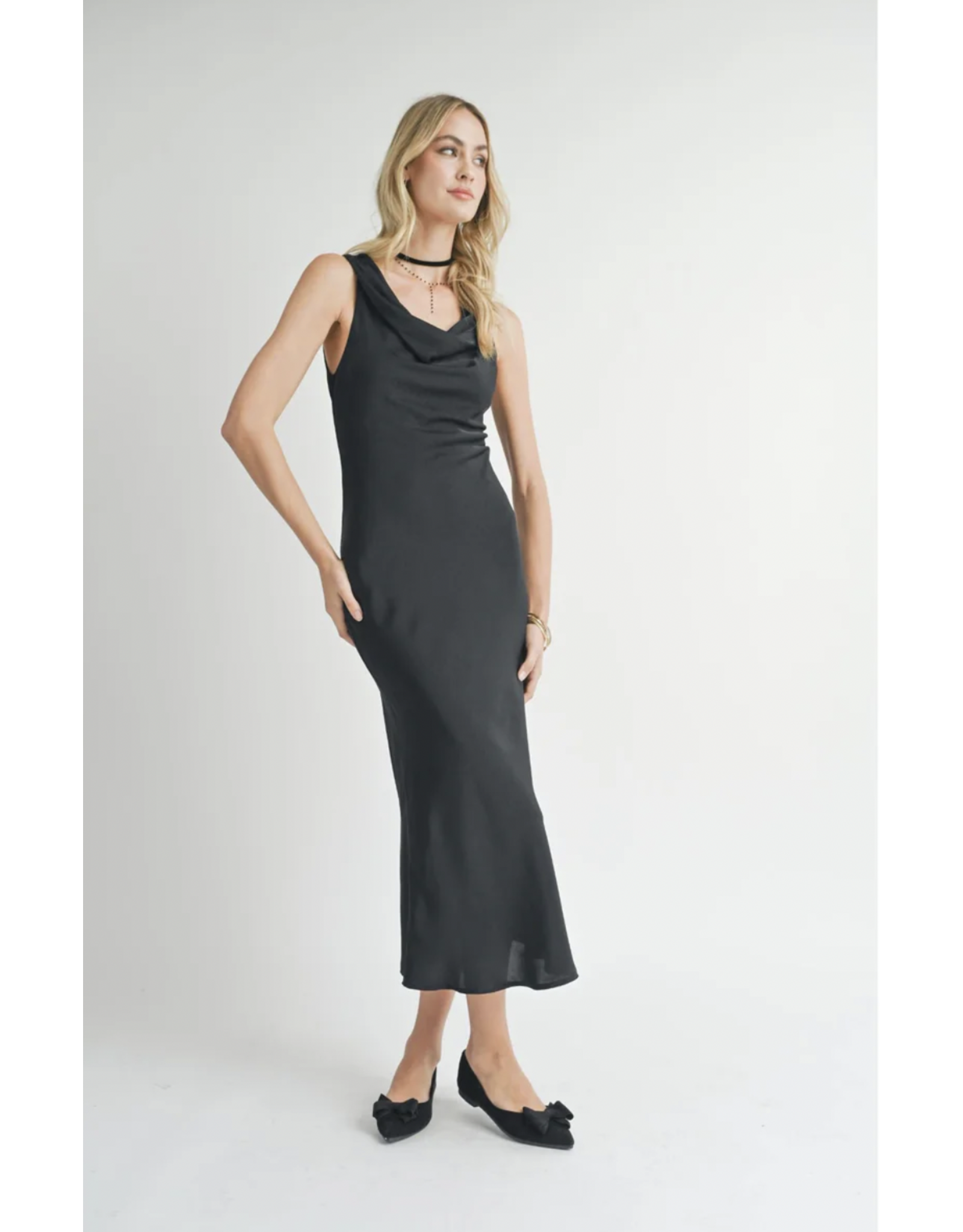 Sadie & Sage Sadie & Sage - Sweet Treat Cowl Neck Midi Dress (Black)