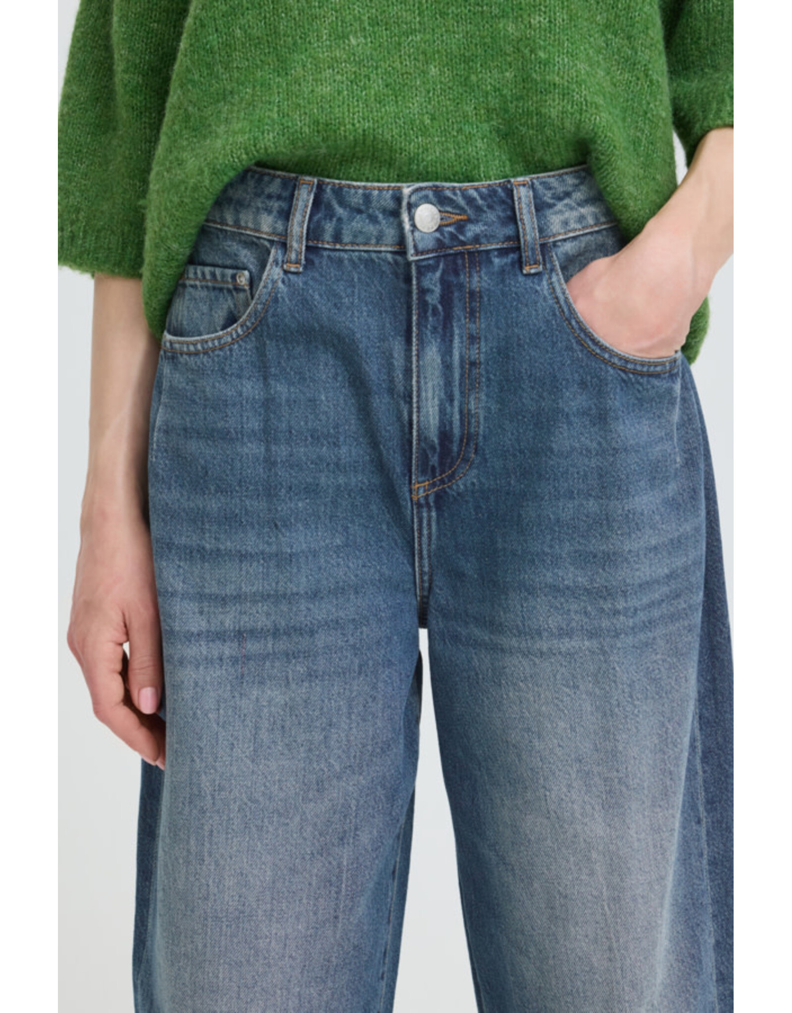 b.young b.young - Kalluna Barrel Jeans (Mid Blue Denim)