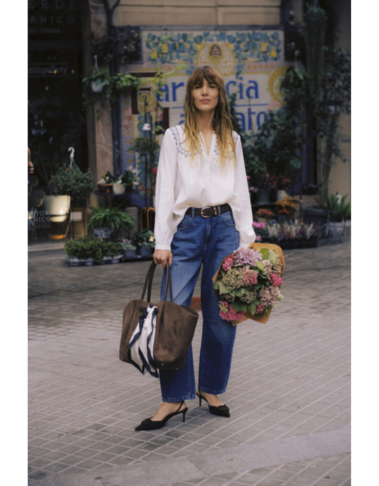 b.young b.young - Kalluna Barrel Jeans (Mid Blue Denim)