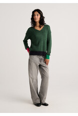 b.young Zaket & Plover - Casual Luxe V Neck Sweater (Forest)