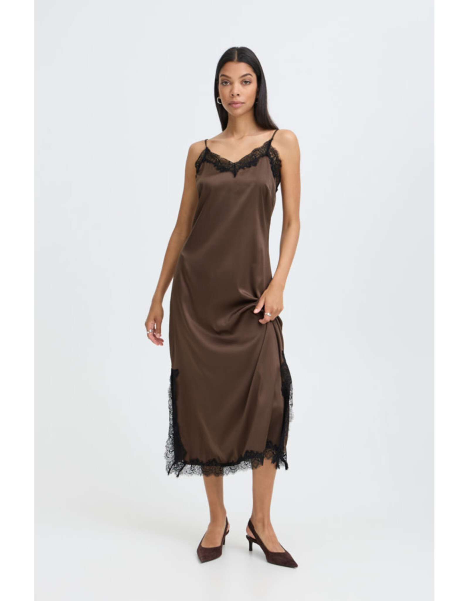 b.young b.young - Lippy Satin Slip Dress (Java)