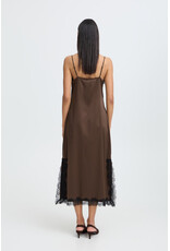 b.young b.young - Lippy Satin Slip Dress (Java)