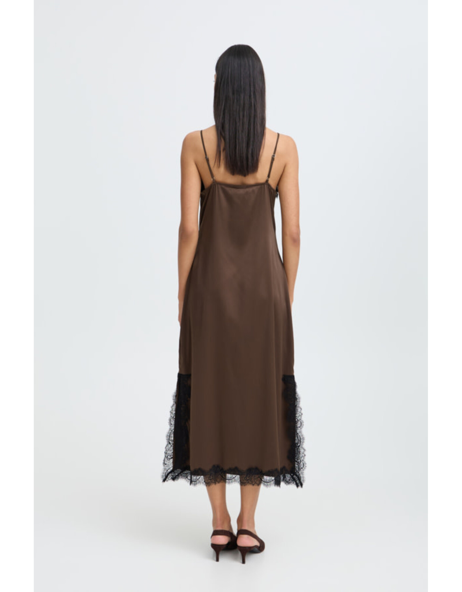 b.young b.young - Lippy Satin Slip Dress (Java)