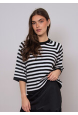 RD Style RD Style - Ulla Short Raglan Sleeve (Black Calla Lily)