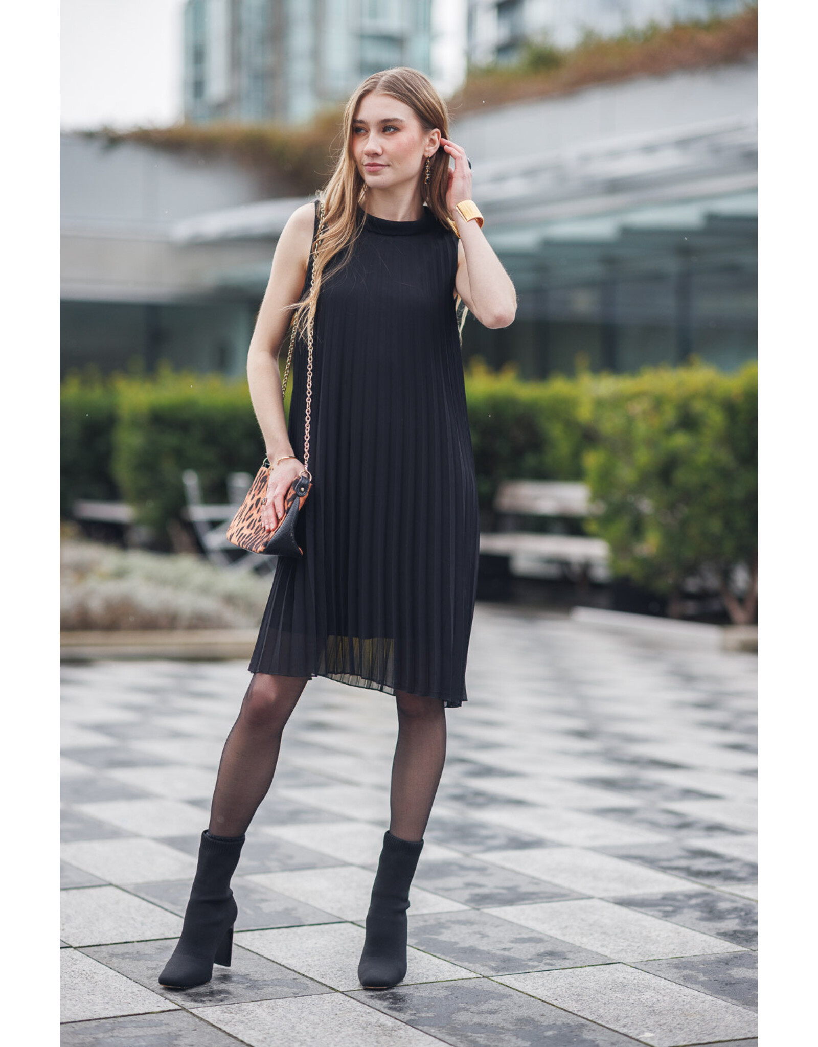 Papillon Papillon - Permanent Pleat Mock Neck Dress (Black)