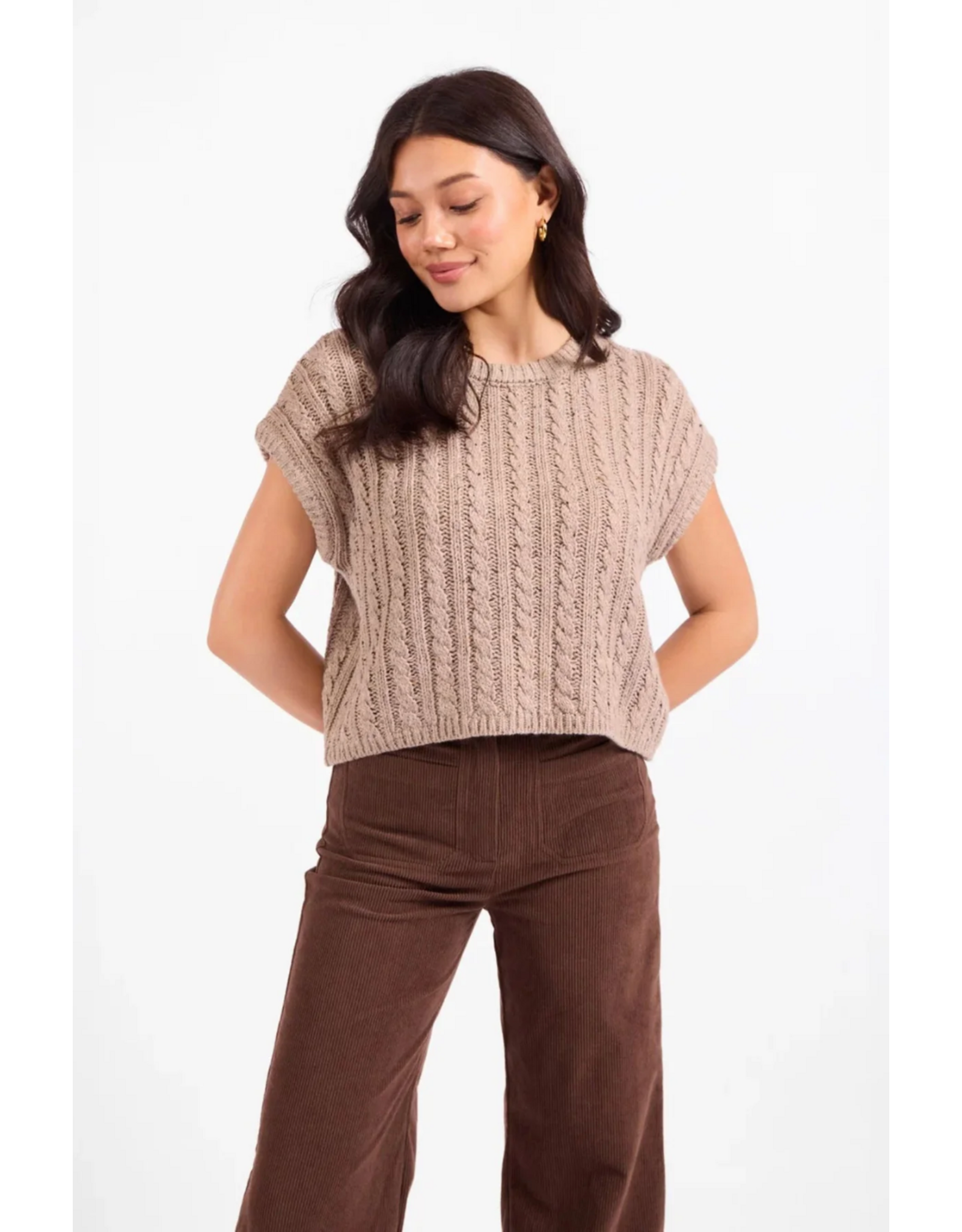 Sadie & Sage Sadie & Sage - Effortless Cable Knit Sweater Tank (Grey - Beige)