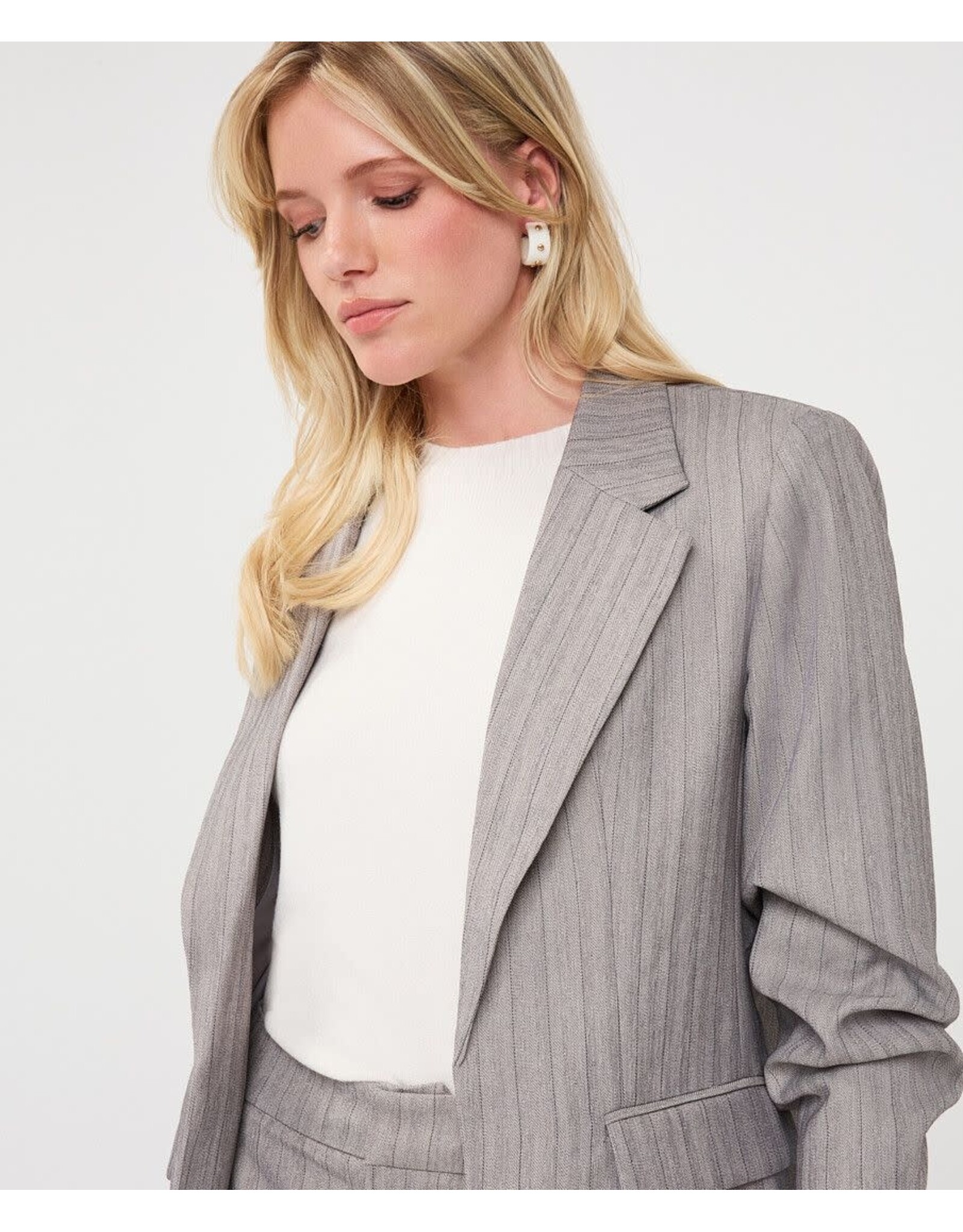 EsQualo EsQualo - 3/4 Sleeve Herringbone Blazer (Light Grey)