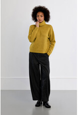 Molly Bracken Molly Bracken - Turtleneck Sweater (Lime)