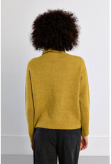 Molly Bracken Molly Bracken - Turtleneck Sweater (Lime)