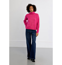 Molly Bracken Molly Bracken - Turtleneck Sweater (Fuschia)